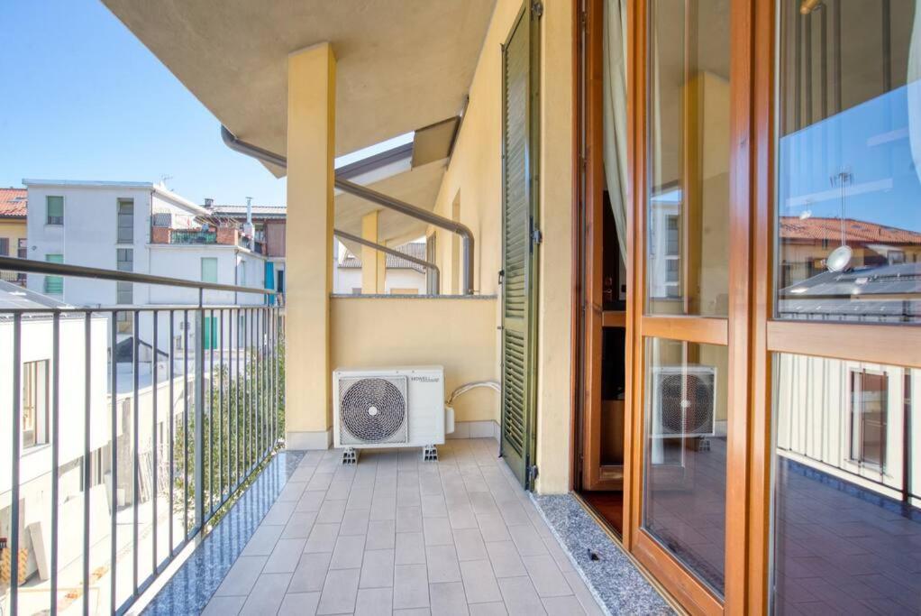 Caseospitali - Casa Niden Il Tuo Nido A Cernusco Vicino Alla Metro 2Pax Cernusco Sul Naviglio Bagian luar foto