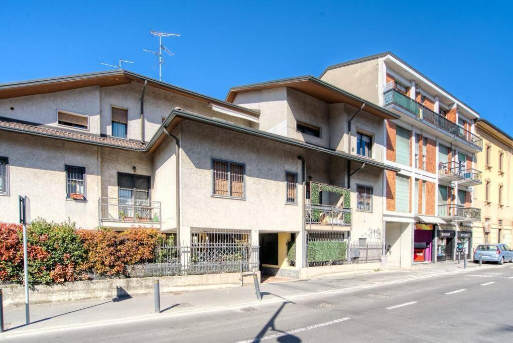 Caseospitali - Casa Niden Il Tuo Nido A Cernusco Vicino Alla Metro 2Pax Cernusco Sul Naviglio Bagian luar foto